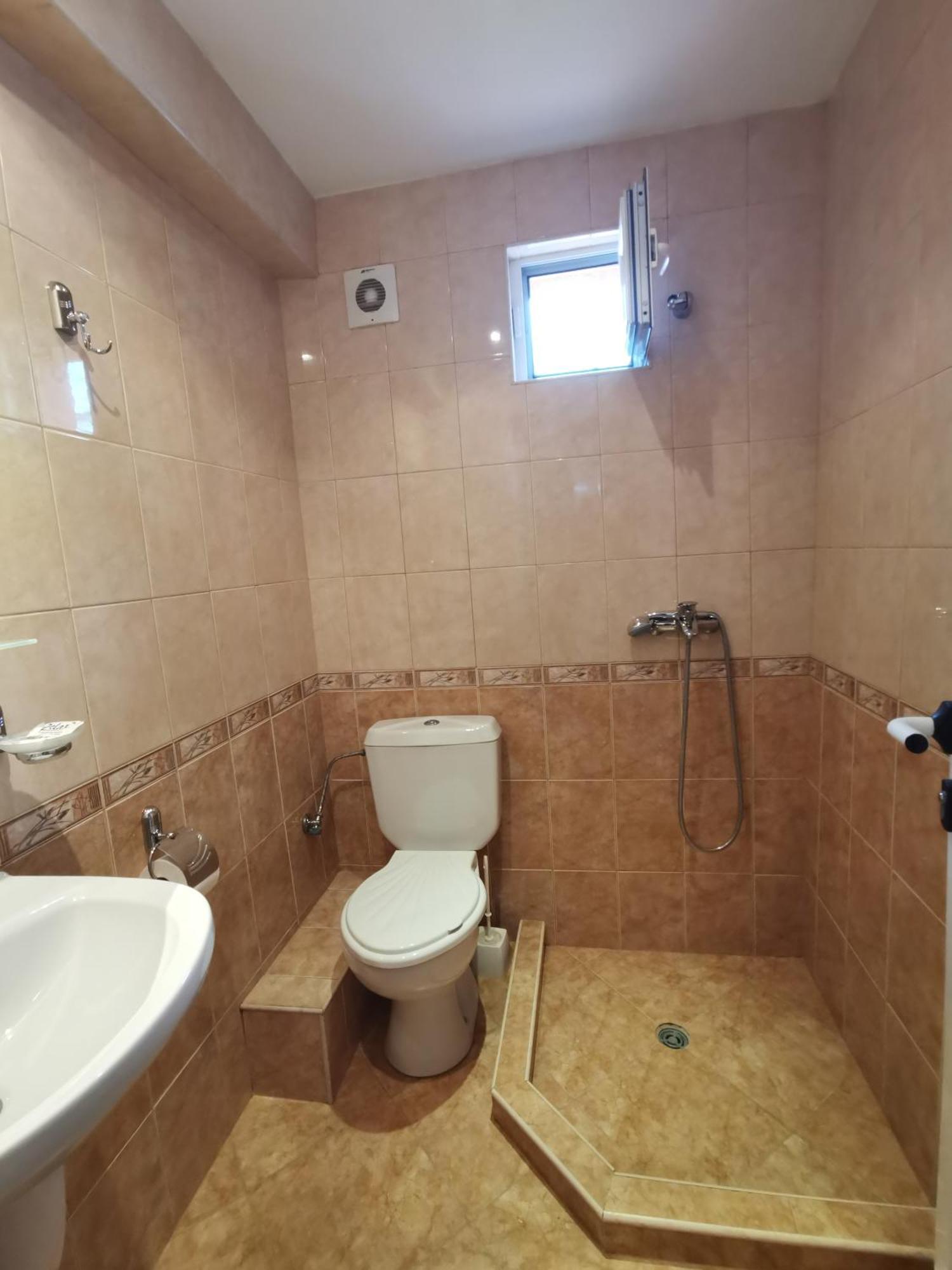 Guest House Georgieva Равда Экстерьер фото